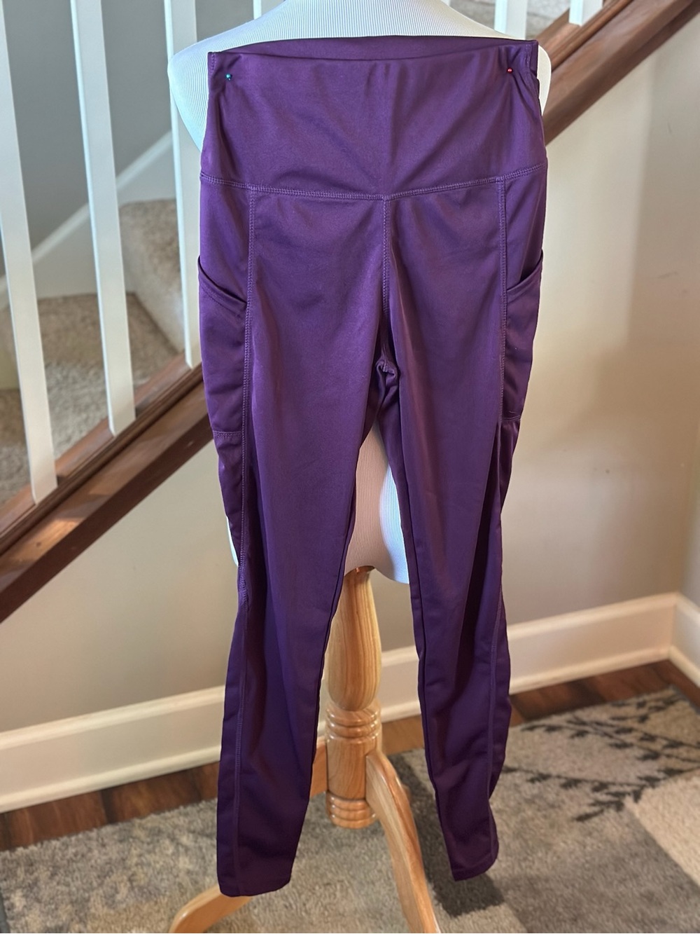 Purple Activewear Leggings with Side Pockets - M1021